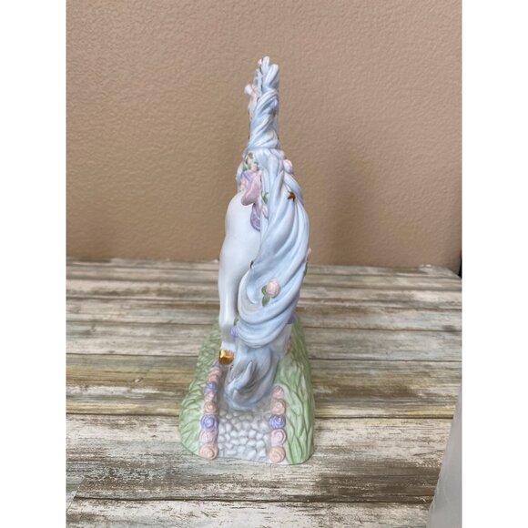 Princeton Gallery Wedding Bells Unicorn 2000 Fine Porcelain Figurine - No Box - Picture 6 of 14